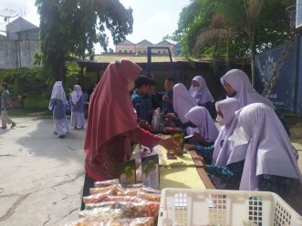 Market Day MTs Muhammadiyah Surakarta