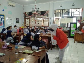Klinik Kesehatan ITS PKU Surakarta di SD Muhammadiyah 1 Ketelan Surakarta
