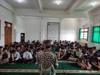 Kajian Remaja Islami SMA Muhammadiyah Program Khusus Kottabarat Surakarta