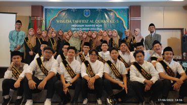 SMA Muhammadiyah PK Kottabarat Gelar Wisuda Tahfidz