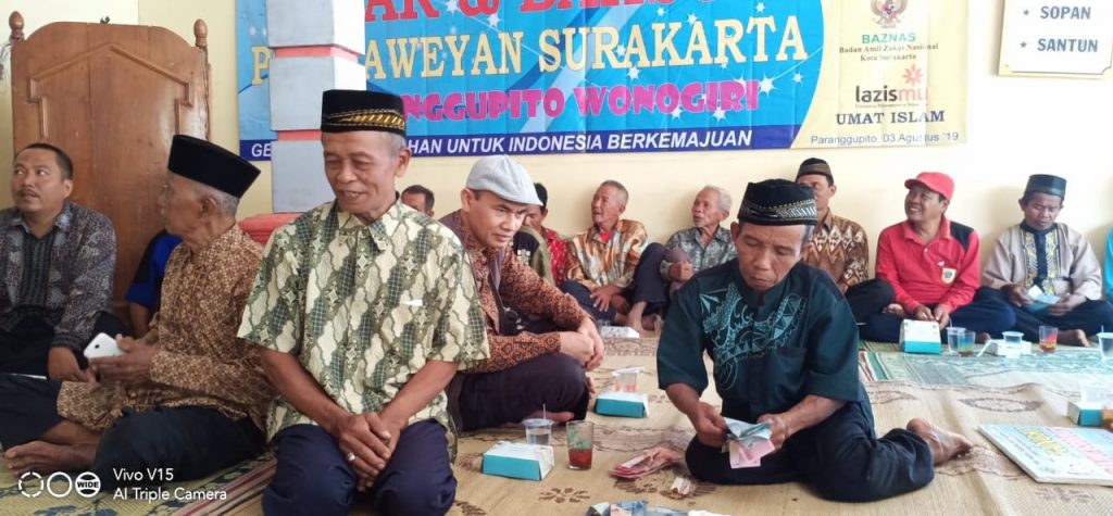 PCM dan PCA adakan baksos di desa Sembukan Paranggupito Wonogiri