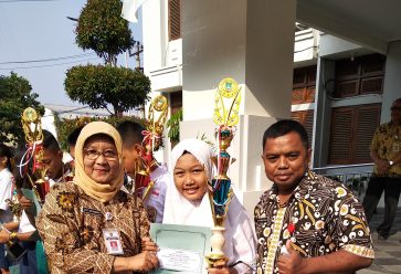 Pelajar Muhammadiyah Kembali Jadi Terbaik Tunggal Putri Bulutangkis Kota Solo