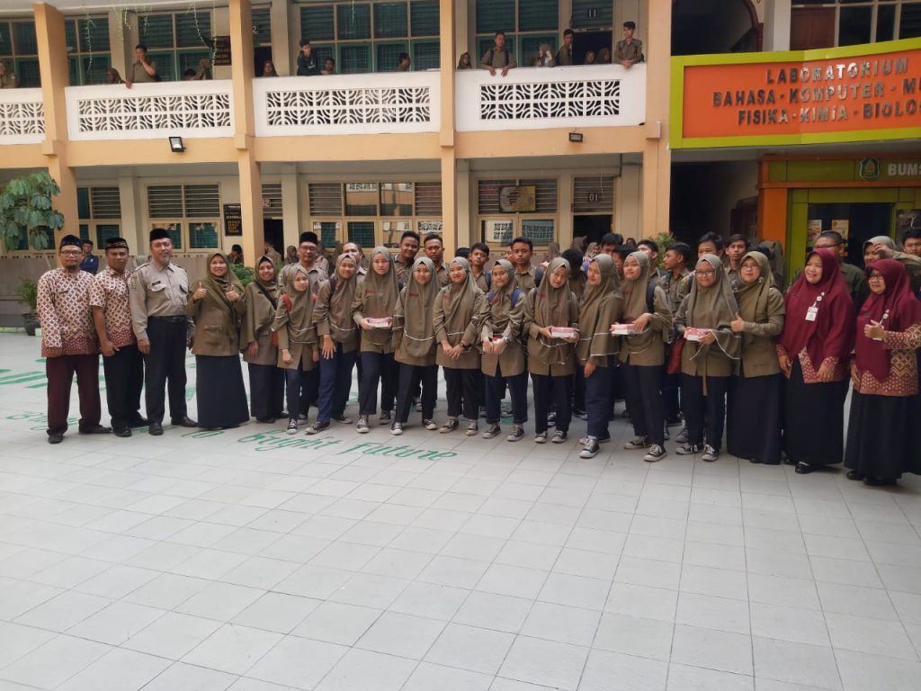KELAS PK SMP MUH 1 SIMPON OUTING CLASS MENGENAL SEKOLAH LANJUTAN