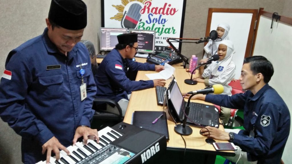 Radio Solo Belajar Luncurkan  SapaPagi