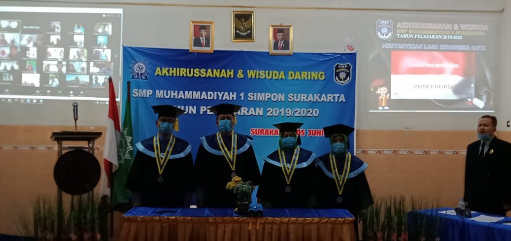 155 SISWA SIMPON DIWISUDA SECARA DARING