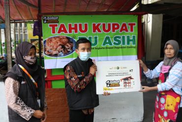 SATU LAGI, PENERIMA GEROBAK USAHA JELANG RAMADHAN