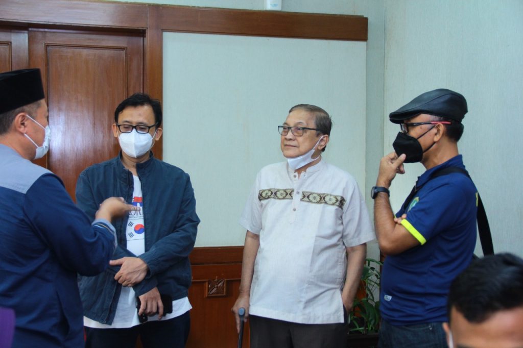 Direktur dan Tim RS PKU Muhammadiyah Kartasura Kunjungi Tim HWFC
