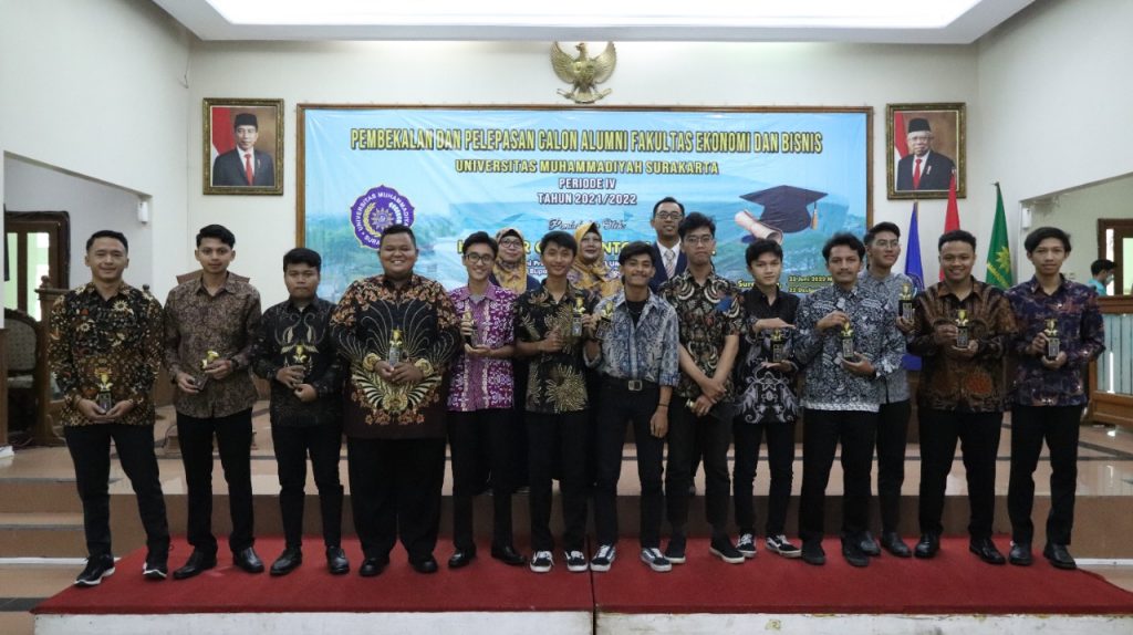 Pembekalan bagi 308 Calon Alumni FEB-UMS