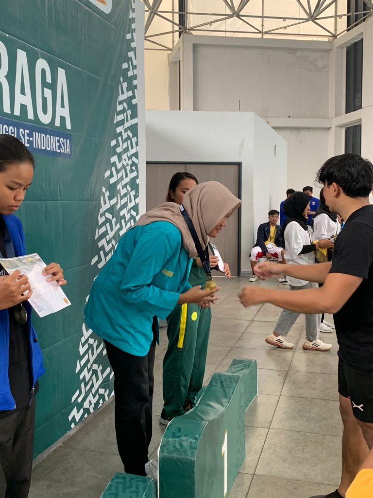 Keren, Mahasiswa UMS Raih Emas dan Perak di Pesta Olahraga Perguruan Tinggi Se-Indonesia