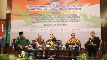 Seminar Nasional dan Diskusi Panel Yang Diselenggarakan UMS dan MPR RI Hasilkan 6 Rumusan Tentang Pancasila