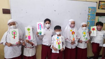 Belajar Matematika Asyik dengan Media BMB