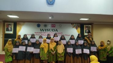 Tutup Bulan Muharram, Peserta Pelatihan SWA Diwisuda