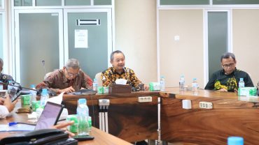 Abdul Mu’ti Dukung Duta Muktamar Bersih. Dorong Peserta dan Penggembira Muktamar Buang Sampah pada Tempatnya