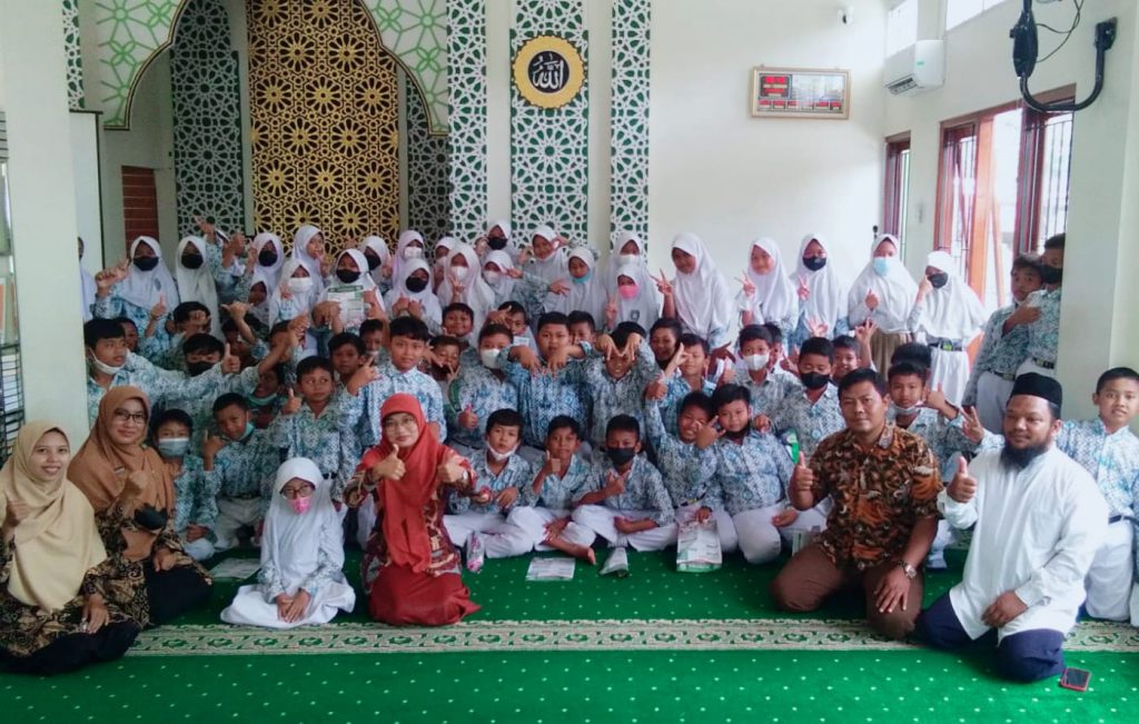 MTs Muhammadiyah Gelar ESQ di SD Muhammadiyah 6 Surakarta