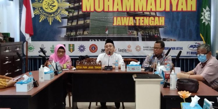 Jalan Sehat Serentak 35 Daerah di Jawa Tengah Berhadiah 38 Paket Umrah