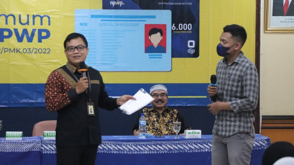 FEB UMS Kuliah Umum Tema NIK Sebagai NPWP