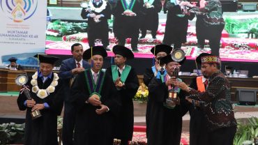 Keren, UMS Terima Penghargaan dari LEPRID