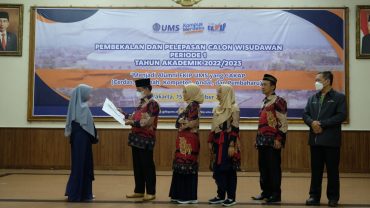 Pembekalan dan Pelepasan Calon Wisudawan FKIP UMS Periode 1 Tahun Akademik 2022/2023