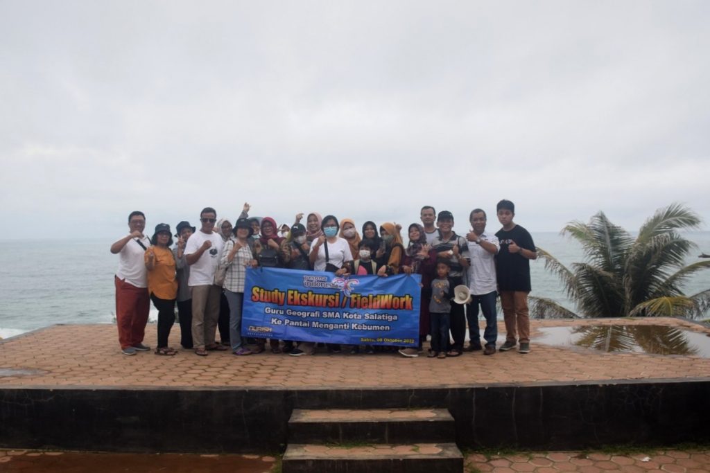 Fakultas Geografi UMS adakan Field Work bersama MGMP SMA Salatiga