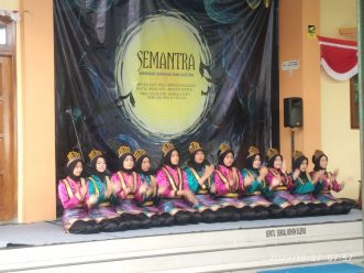Beragam Tampilan Seni Meriahkan Bulan Bahasa SMA Muhammadiyah PK Kottabarat