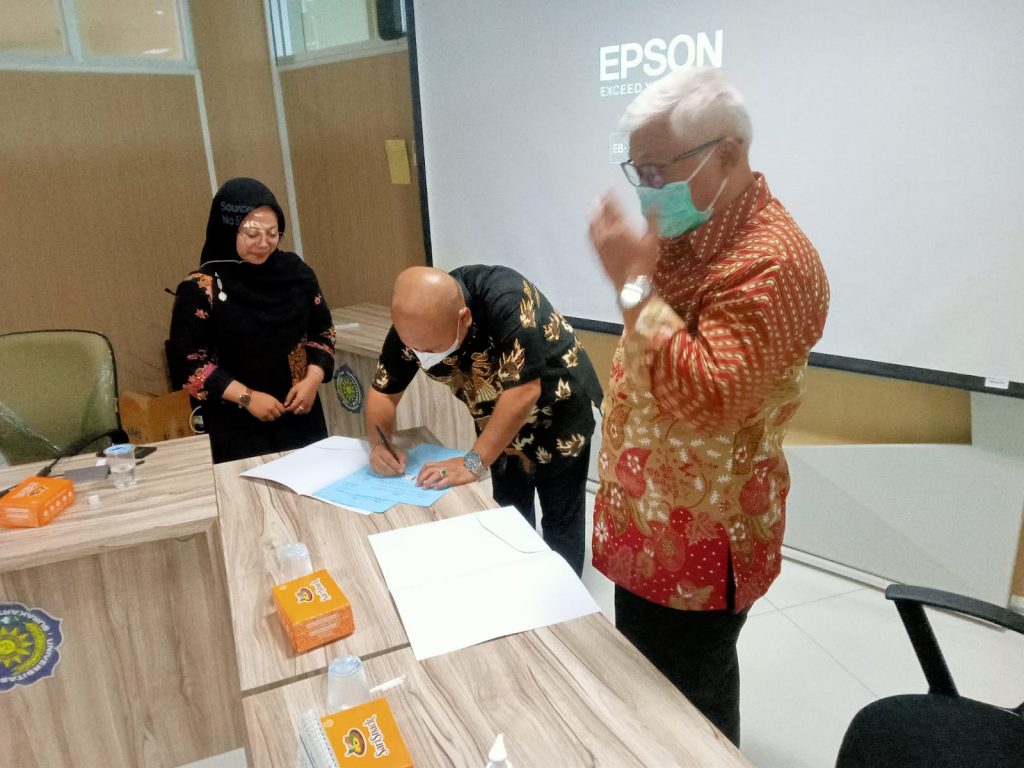 Panitia Penerima Muktamar dan Vendor Transportasi Lakukan MoU. Mampu Gerakkan Bidang Usaha Transportasi Solo raya.