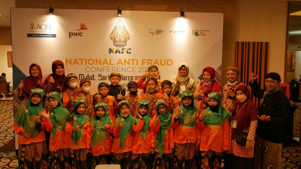 Pentas Dalang Cilik, SD Muhammadiyah 1 Solo Bawa Pesan Anti Fraud