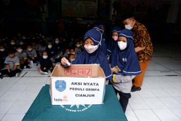 SD Muhammadiyah PK Kottabarat Gelar Aksi Nyata Peduli Bencana
