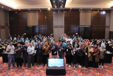 FEB UMS Mengangkat Isu Green Business dalam Konferensi Internasional ICOEBS