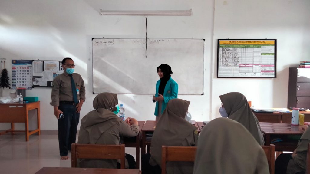 Kelas Riset Di SMA Muhammadiyah PK Kottabarat Surakarta