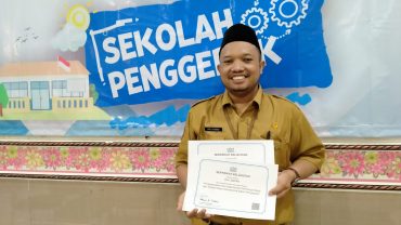 Guru SD Muhammadiyah 1 Solo Kantongi 12 Sertifikat Orbit Merdeka