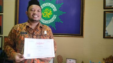 Nilai 100 Diganjar Sertifikat Tempo Institute