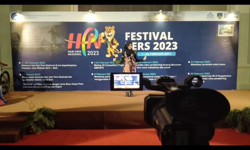 Penyanyi SD Muhammadiyah 1 Solo Hibur Festival Pers 2023