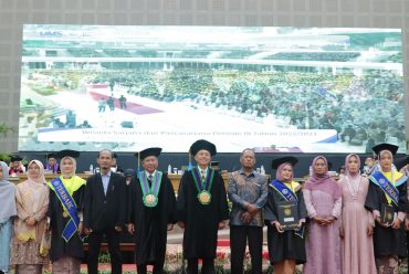 Wisuda UMS, Maret 2023 Jadi Momen Membahagiakan dan Mengharukan