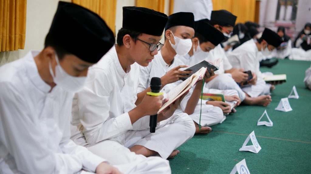 Peringati Nuzulul Qur’an, SMP Muhammadiyah PK Gelar Khataman Al-Qur’an