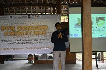 Tingkatkan Kualitas Produk UMKM, KMTM Gandeng Pusat Studi Halal UMS Adakan Sosialisasi dan Pendampingan