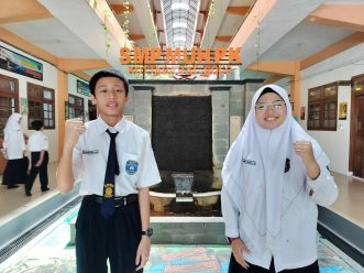 Dua Siswa SMP Muhammadiyah PK Sabet Medali di Kompetisi Sains Nasional