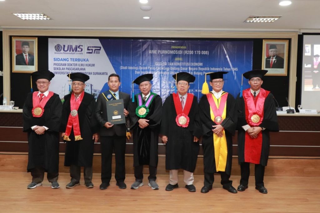 Teliti Aspek Ideologi dalam UUD 1945 Hasil Amandemen, Arie Purnomosidi, Dosen UNSA Raih Doktor ke -75 Ilmu Hukum UMS
