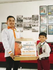 SD Muhammadiyah PK Kottabarat Donasikan Kencleng Surga untuk Palestina