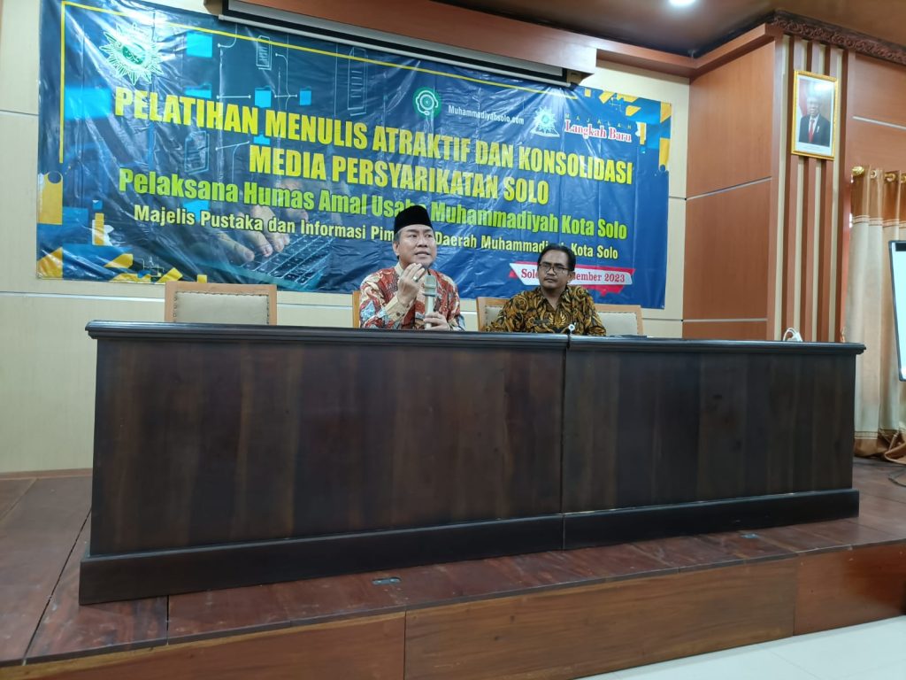 46 Anggota Staf Humas Sekolah Muhammadiyah di Solo Ikuti Pelatihan Menulis