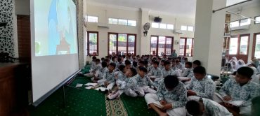 Cintai Al-Qur’an, Puluhan Siswa SD Muhammadiyah 6 Kampung Sewu Ikuti Lomba Tahfidz