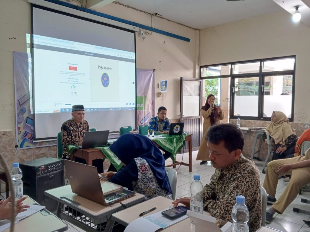 SD Muhammadiyah 23 Semanggi Inisiasi Workshop Literasi dan Numerasi untuk 47 Guru