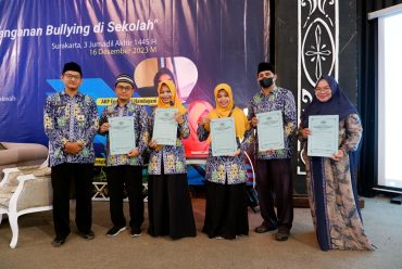 SD Muhammadiyah PK Solo Kukuhkan Tim Pencegahan dan Penanganan Kekerasan