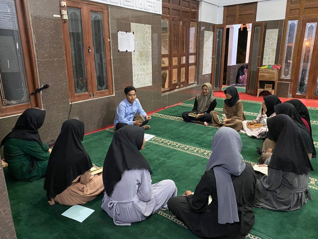 Perkuat Hafalan Siswa, SMP Muhammadiyah 1 Kartasura Gelar Dauroh Alquran