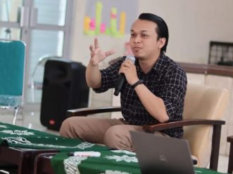Antara Mewariskan Gedung dan Mewariskan Kader
