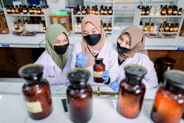 Program Doktor Farmasi UMS Sediakan Beasiswa dan Skema Pendanaan Penelitian bagi Mahasiswa Baru