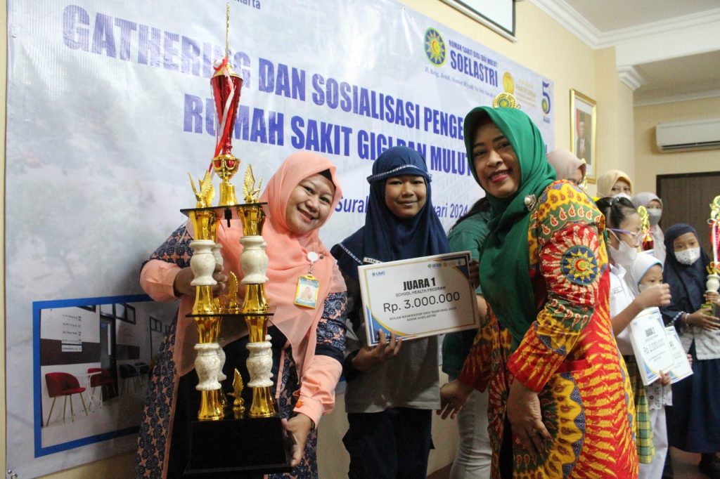 SD Muhammadiyah PK Solo Raih Juara I Lomba School Health Program RSGM Soelastri