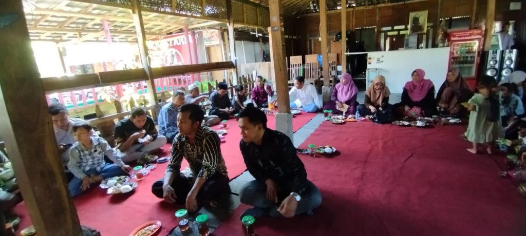 Keluarga SD Muhammadiyah 2 Solo Gelar Pengajian Rutin di Palur