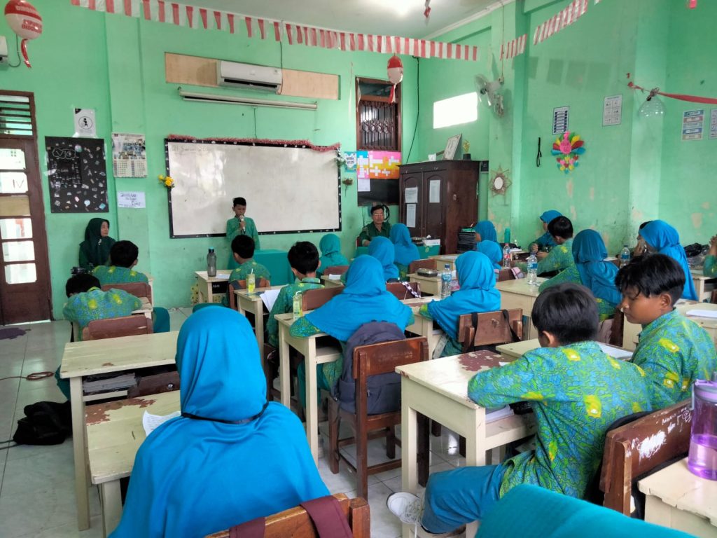 Siswa SD Muhammadiyah 2 Solo Praktik Pidato Memoriter