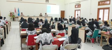Guru SD Muhammadiyah 2 Solo Ikuti Sosialisasi Lagu Anak-Anak Indonesia