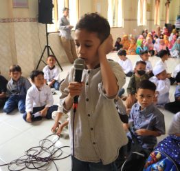 Bangun Generasi Cinta Ilahi Robbi, Siswa SD Muhammadiyah 2 Solo Ikuti Pesantren Ramadan